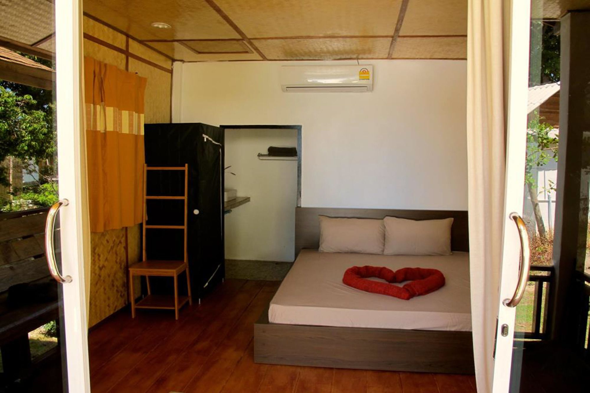 קו ליפה Pitiusas Beach Resort מראה חיצוני תמונה
